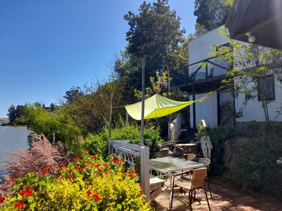 Agradable Casa a Orillas del Lago Rapel