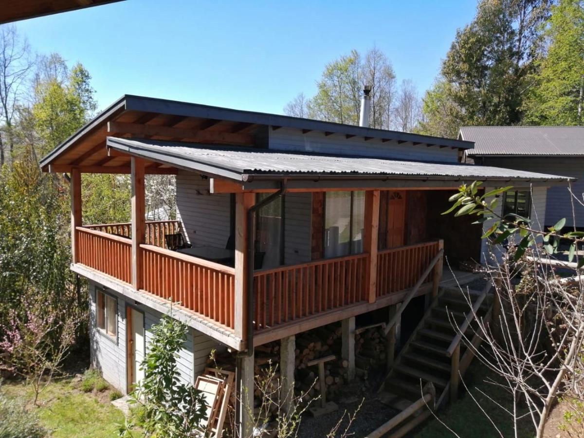 Cabaña Pucon-Villarrica pasos del Lago