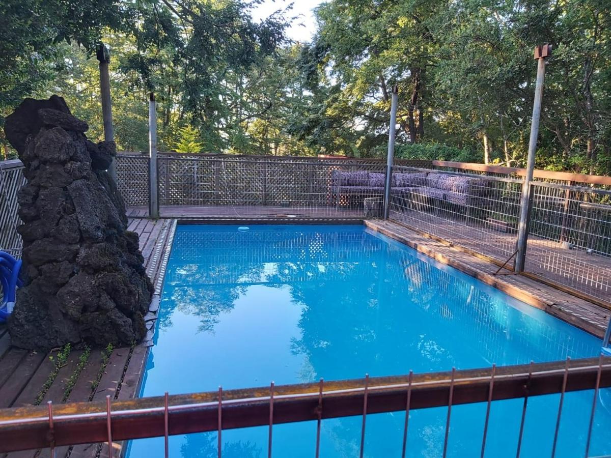 Casa de montaña con tinaja y piscina