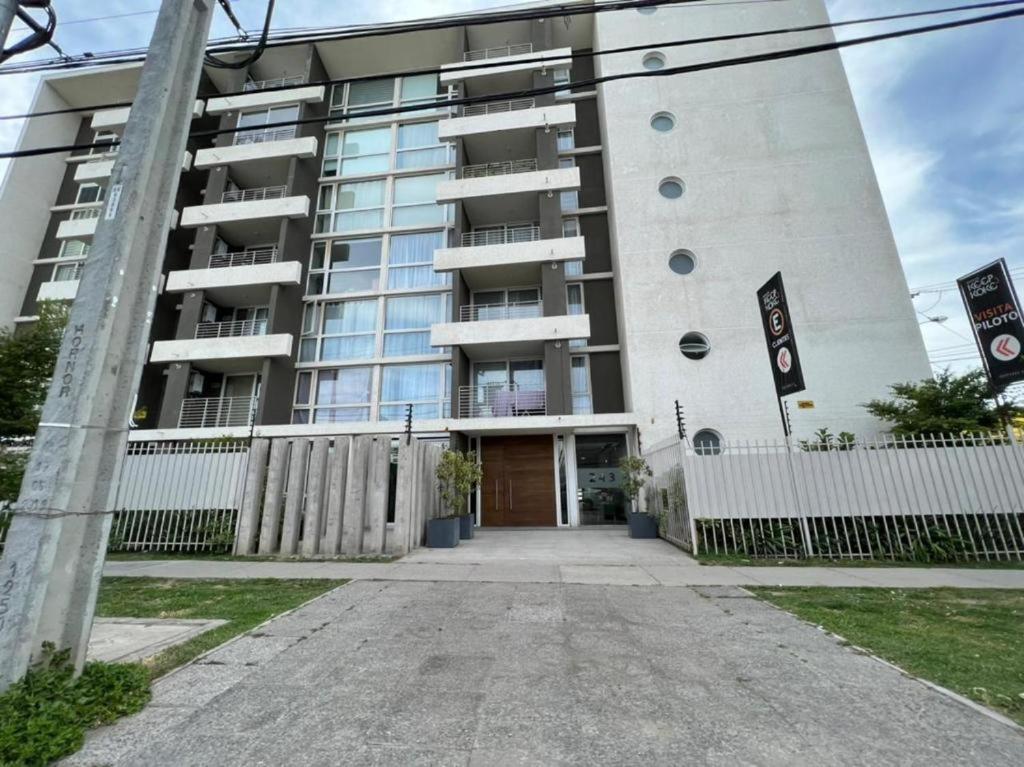 DEPARTAMENTO CENTRAL SAFARI con AIRE ACONDICIONADO y PARKING