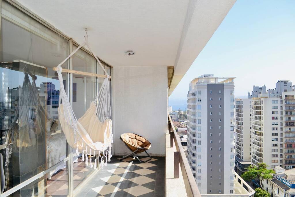 Departamento muy central, a pasos de playa, bares y terminal