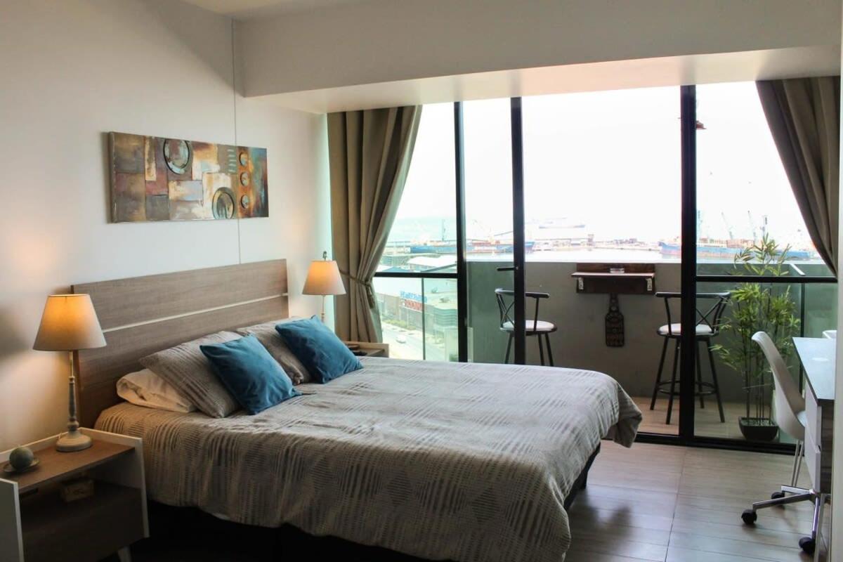 Depto Estudio con Vista al Mar y Estacionamiento Servicio HOM 1016