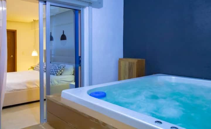 Elegante con Jacuzzi Privado a 2 cuadras de mall portal calle España 428
