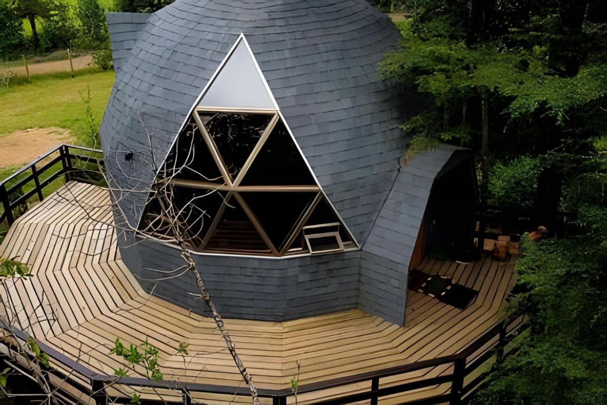 Hermoso domo en altura entre el bosque nativo + tinaja privada