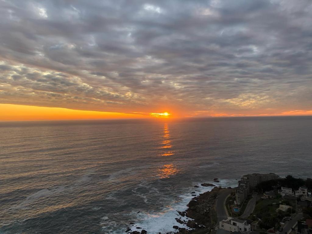 Maravilloso apartamento con vista espectacular al mar